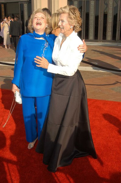 Бетти Уайт и Клорис Личман
