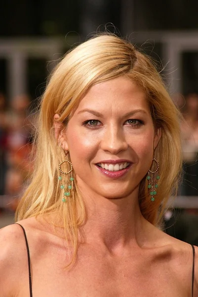 Jenna Elfman — Foto de Stock