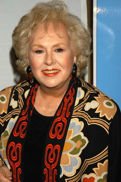 Doris Roberts — Φωτογραφία Αρχείου