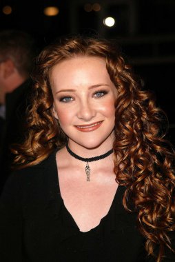 Scarlett Pomers