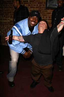 John salle ve ufak adam