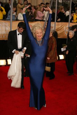 Sally Kirkland