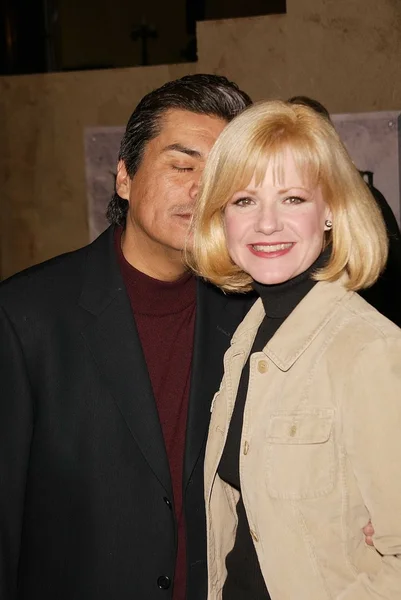 George Lopez and Bonnie Hunt — Stock Photo, Image