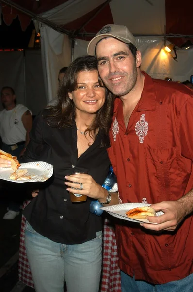 Adam Carolla e sua esposa Lynette — Fotografia de Stock