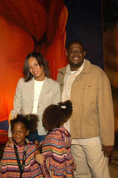 Forest whitaker en familie — Stockfoto