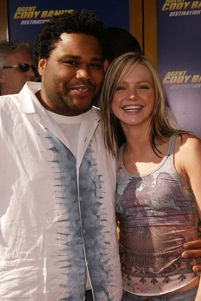 Anthony anderson och hannah spearritt — Stockfoto