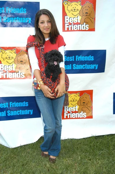 Vanessa Lengies con Marci — Foto Stock