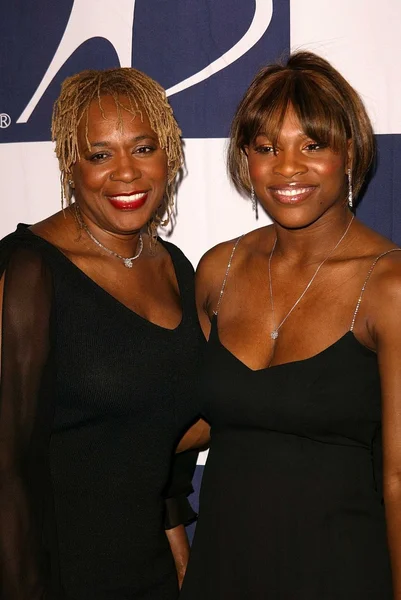 Oracene Williams e a filha Serena Williams — Fotografia de Stock