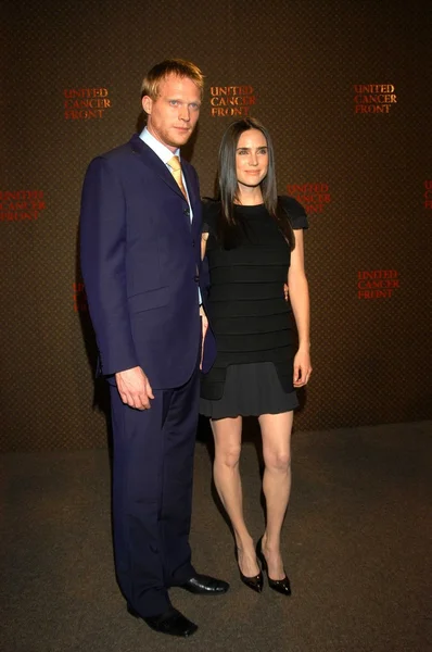 Jennifer Connelly and husband Paul Bettany — Stock Photo, Image