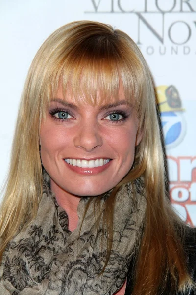 Jaime Pressly en Chispa de Amor, Ubicación Privada, Beverly Hills, CA 12-15-12 — Foto de Stock