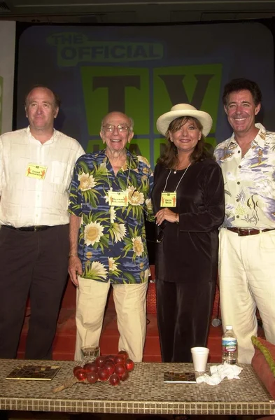 Lloyd Schwartz, Sherwood Schwartz, Dawn Wells e Barry Williams — Foto Stock