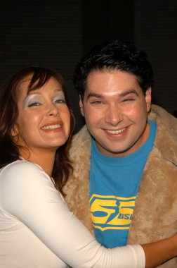 Holly alanları ve joel michaely