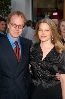 Danny elfman ve bridget fonda