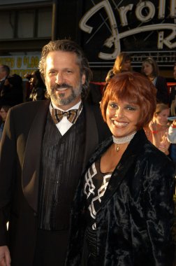 Sam behrens ve eşi shari belafonte