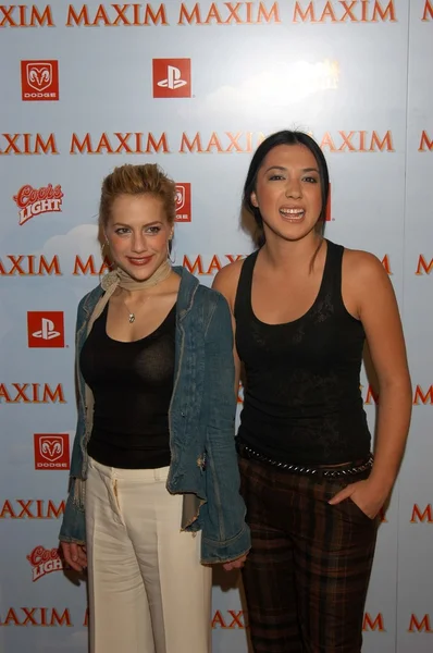 Michelle Branch and Brittany Murphy — Stock Photo, Image