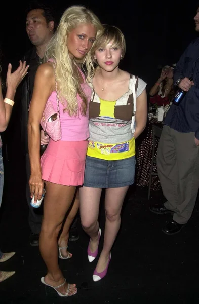 Scarlett Johansson y Paris Hilton — Foto de Stock