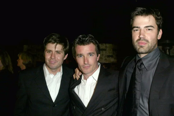 Rick gomez, frank john hughes och ron livingston — Stockfoto