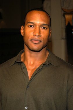 Henry Simmons