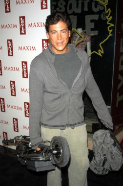 Andrew Keegan