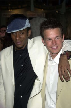 MOS def ve mark wahlberg
