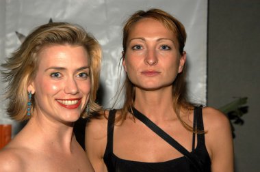 Courtney mcmahon ve pauline lawler