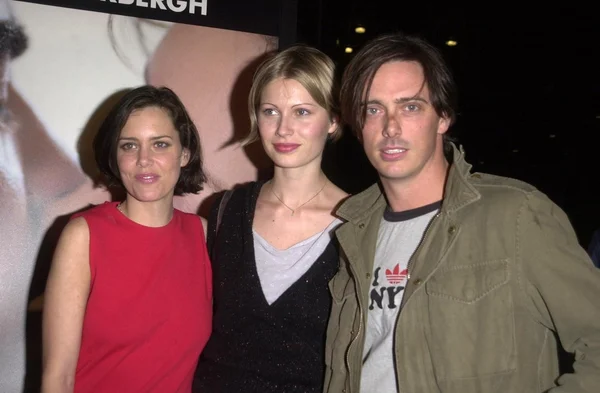 Ione Skye, Kirsty Hume y Donovan Leitch — Foto de Stock