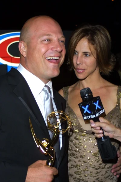 Michael Chiklis and wife — Stock Photo, Image