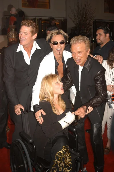 David Hasselhoff e a esposa Pamela com Sigfried e Roy — Fotografia de Stock