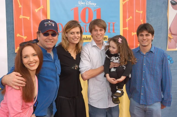 John Ritter, Amy Yasbeck et leur famille — Photo