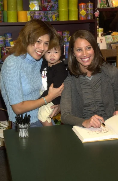 Christy turlington ve fan — Stok fotoğraf