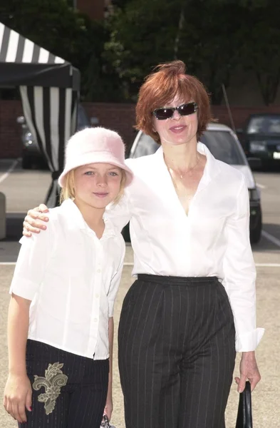 Francis Fisher and daughter Francesca — Stock Photo, Image