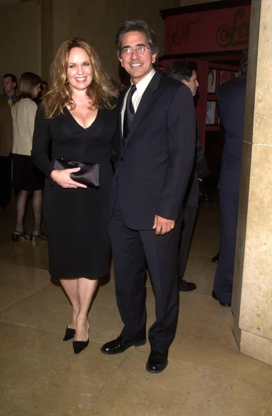 Catherine Bach y su marido —  Fotos de Stock