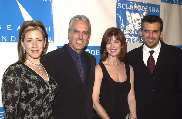 Joely fisher, christopher duddy, dana delany und oded fehr — Stockfoto