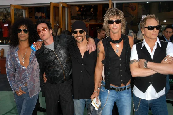 Kaynak eğik çizgi, scott weiland, dave kushner, duff mckagan ve matt sorum — Stok fotoğraf