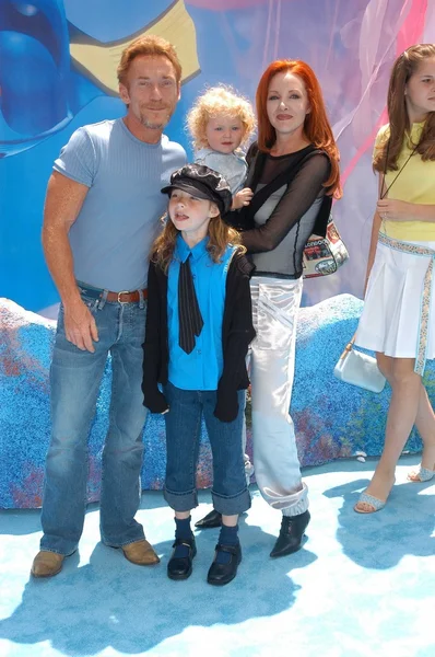 Danny Bonaduce and family — Stock Photo, Image