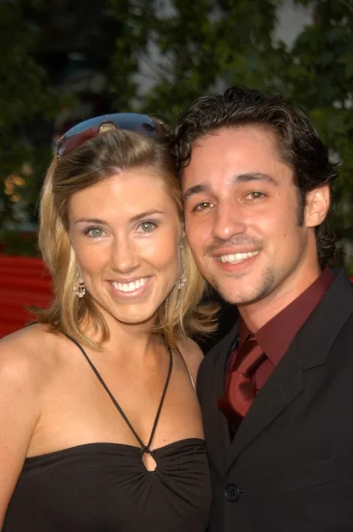 Thomas Ian Nicholas and date Serene — Stock Photo, Image