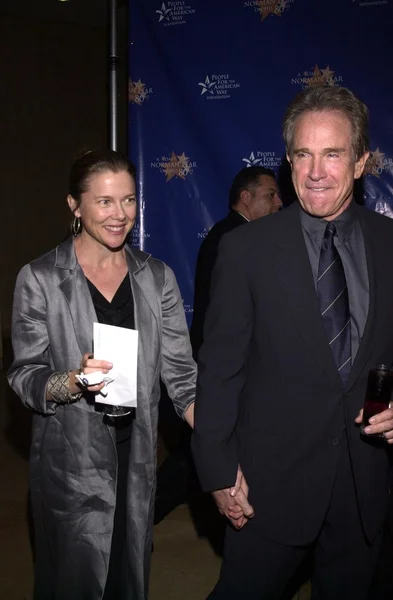 Annette Bening and Warren Beatty — Stock Photo, Image