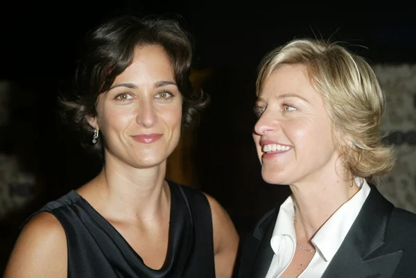 Ellen degeneres en vriendin alexandra hedison — Stockfoto