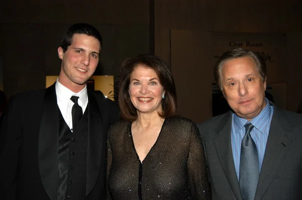 Sherry Lansing e il marito William Friedkin e il figlio Cedric — Foto Stock