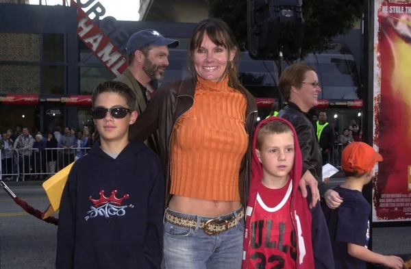 Lynn Herring and kids — Stock Photo, Image