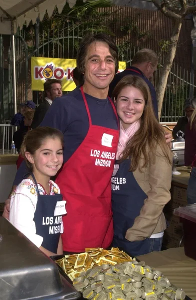 Tony Danza con sus hijas Emily y Katie Danza —  Fotos de Stock
