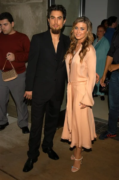 Dave navarro en carmen electra — Stockfoto