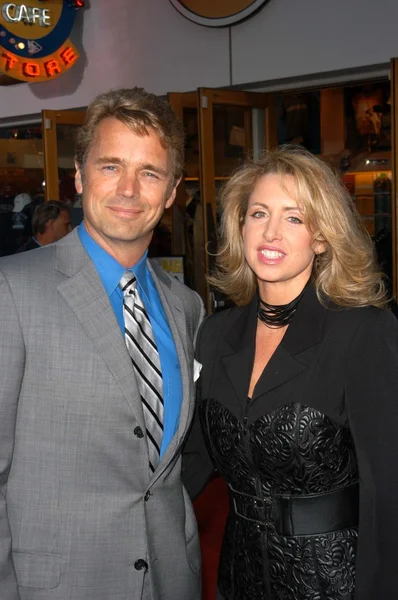 John Schneider and wife Elly — Stock Photo, Image