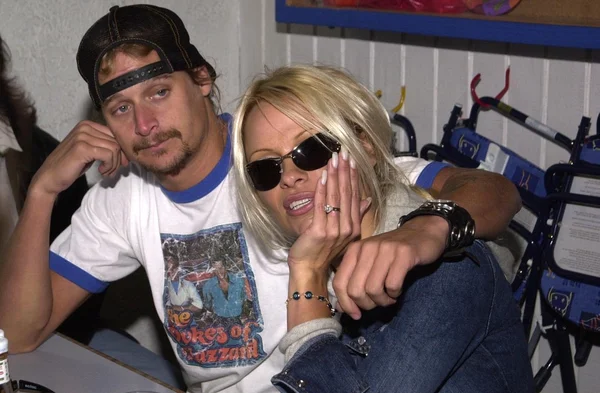 Pamela anderson i kid rock — Zdjęcie stockowe