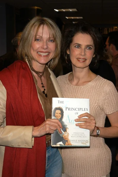 Susan Blakely and Dayle Haddon — Stock Photo, Image