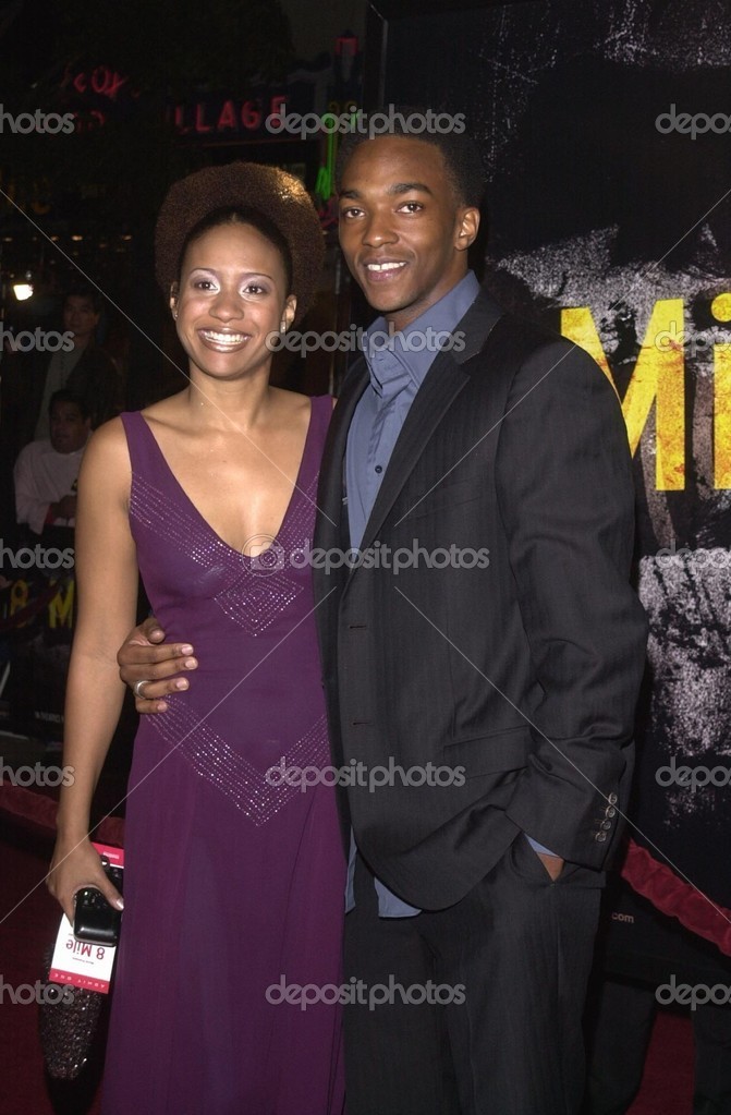 depositphotos_17721857-stock-photo-anthony-mackie-and-girlfriend.jpg