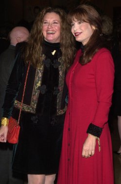 Stephanie zimbalist ve mary crosby