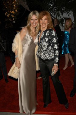 alana stewart ve stephanie güçler