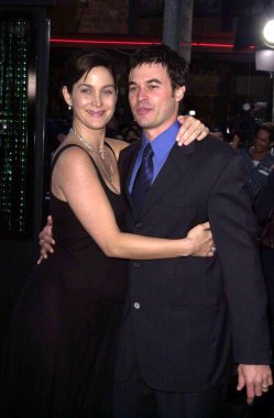 Carrie-anne moss ve kocası steven roy