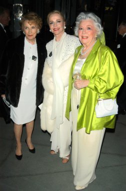 Joan leslie, anne jeffreys ve ann rutherford